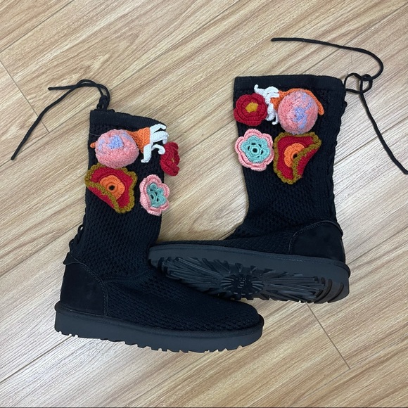 UGG - Floral Crochet Genuine Shearling Lined Boot - Picture 3 of 9